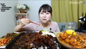 澳门王中王100%期期中040期13-39-22-24-34-31T：28