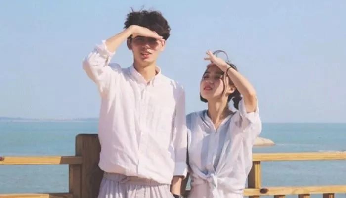 情侣最新篇章，爱的探索与成长之旅