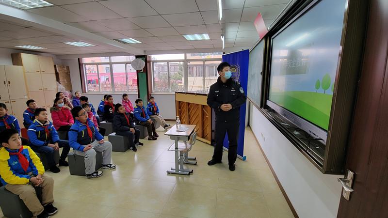 上海最新开学时间动态，更新、影响与分析