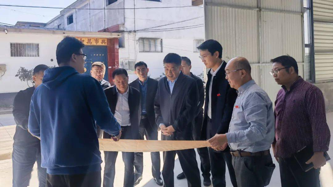洛普村新领导引领繁荣振兴之路